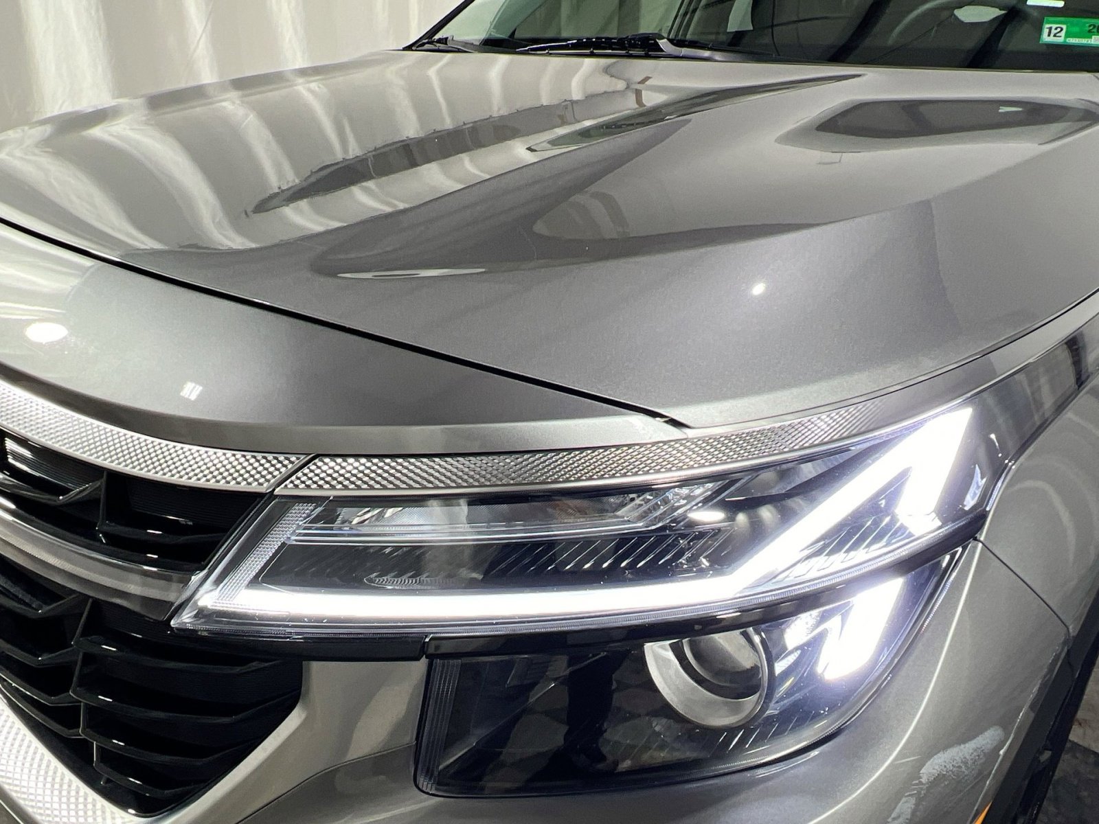 Used 2025 Kia Seltos EX image 13