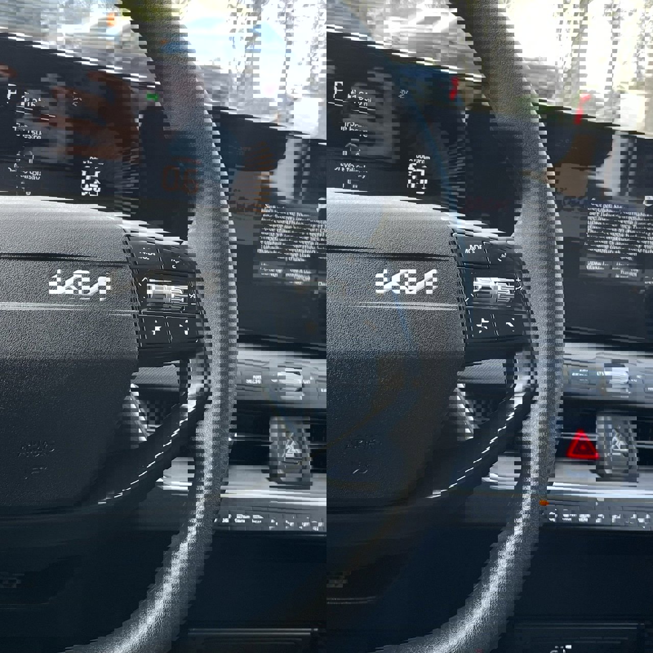 Used 2025 Kia K4 LXS image 14