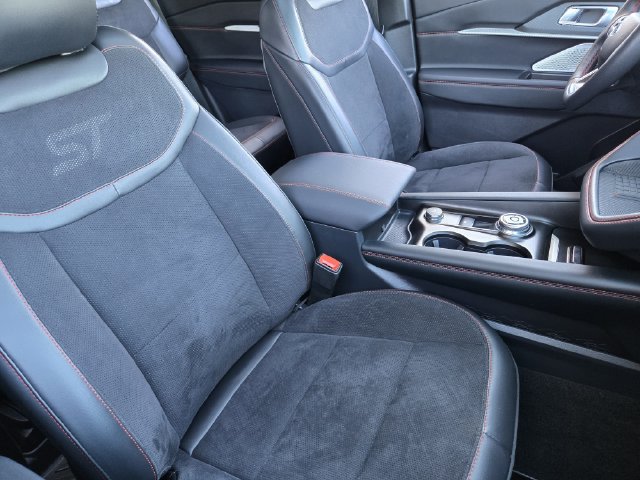 Used 2025 Ford Explorer ST w/ Sun And Sound Package AWD/4WD image 15