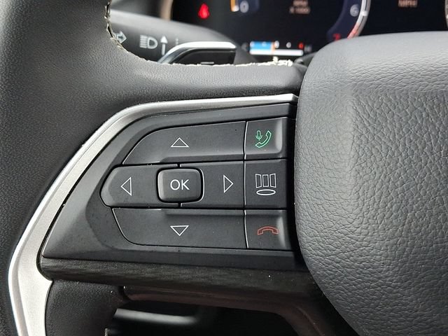 Used 2025 Jeep Grand Cherokee L Laredo w/ Luxury Tech Group I AWD/4WD image 22