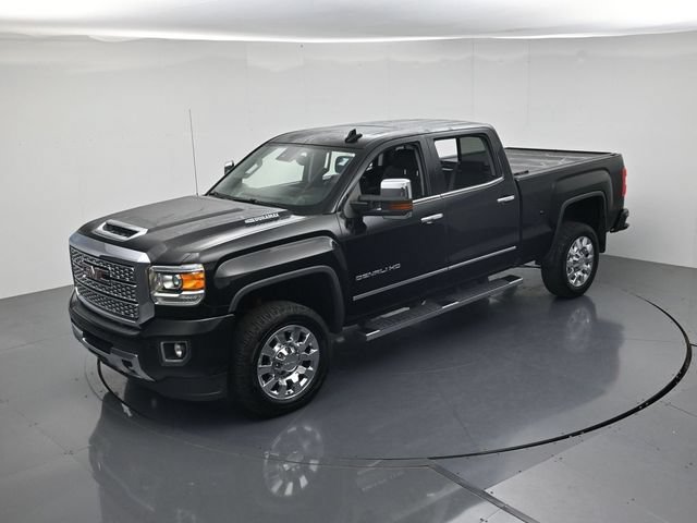 Used 2018 GMC Sierra 2500 Denali w/ Duramax Plus Package AWD/4WD image 46