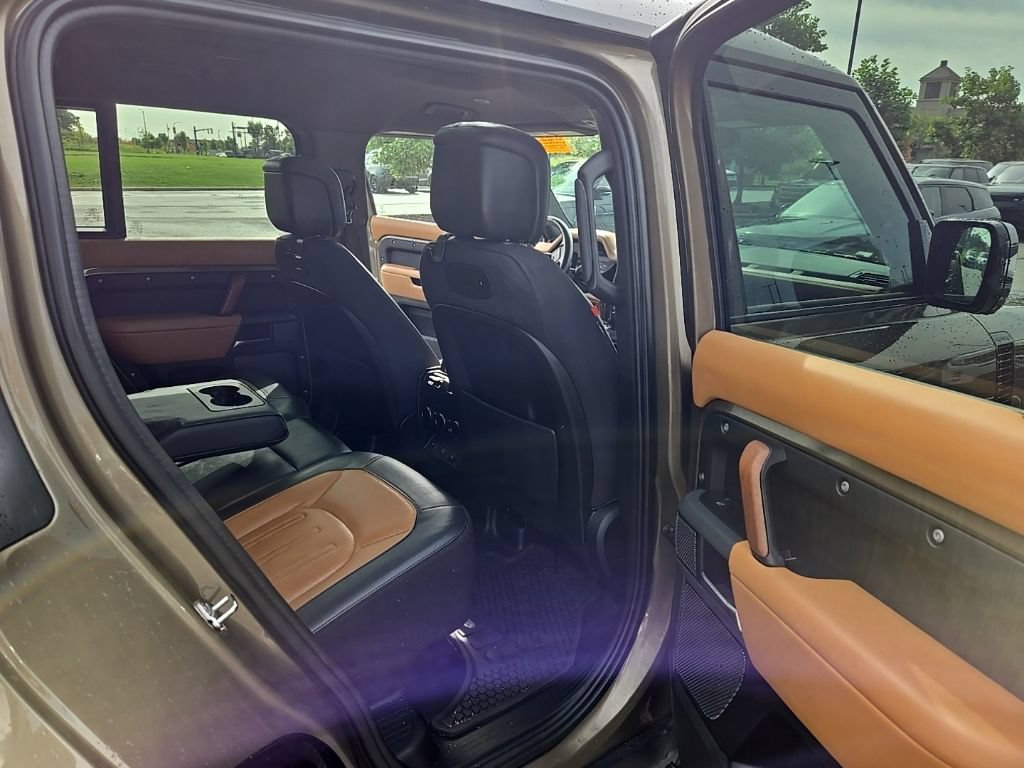 Used 2021 Land Rover Defender 110 X AWD/4WD image 19