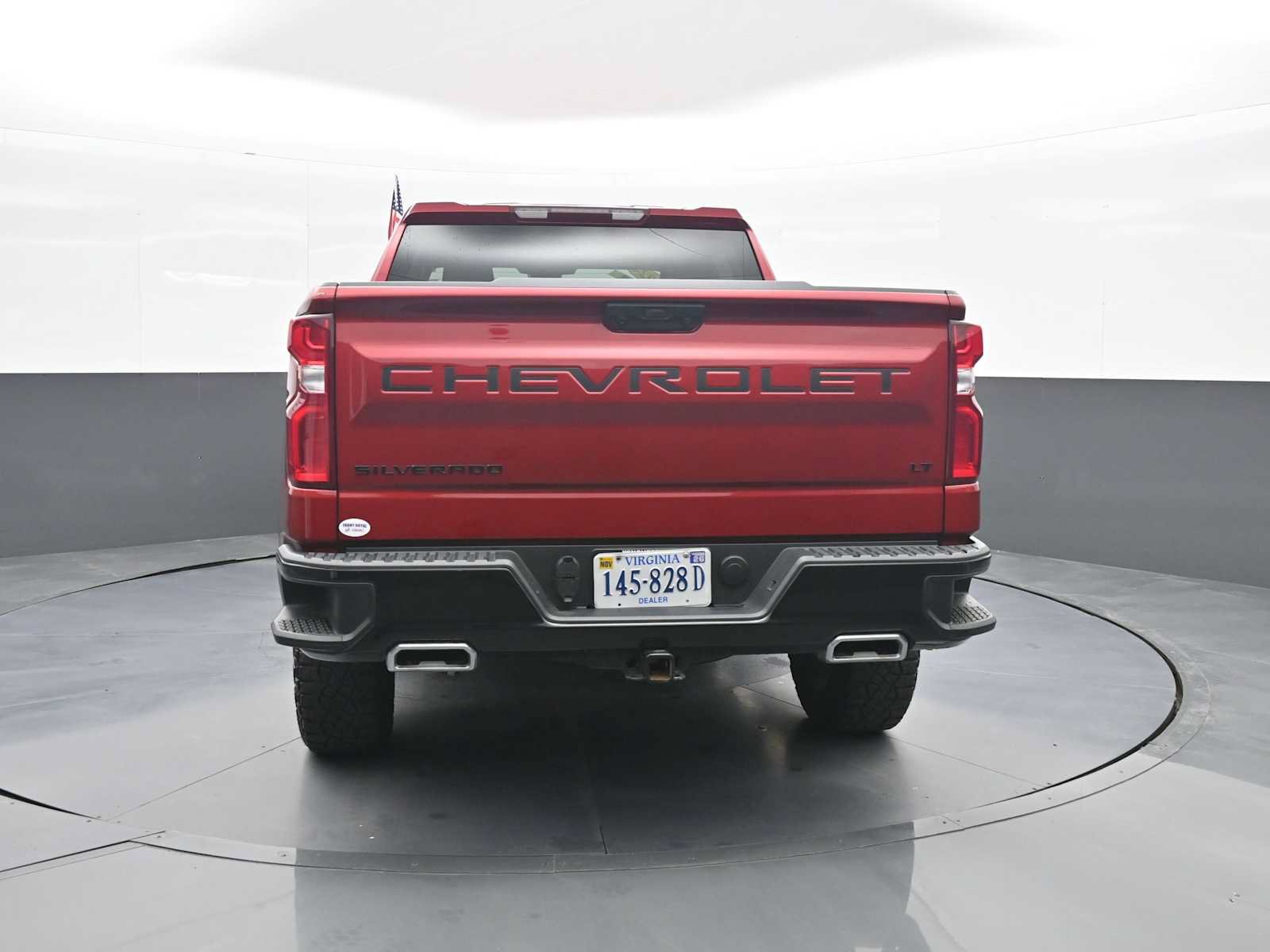 Used 2024 Chevrolet Silverado 1500 LT Trail Boss w/ LPO, Dark Essentials Package AWD/4WD image 6