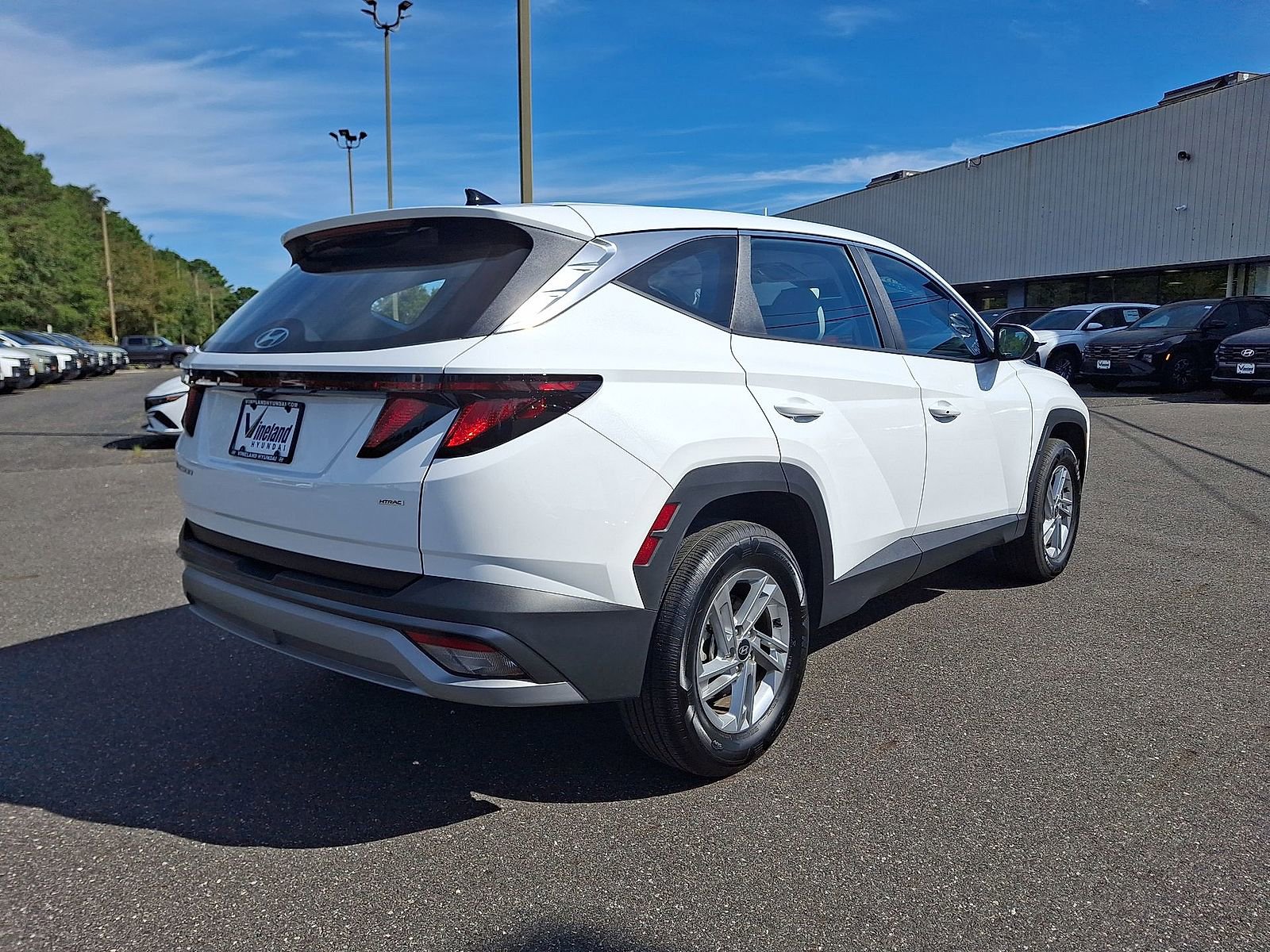 Used 2025 Hyundai Tucson SE image 30