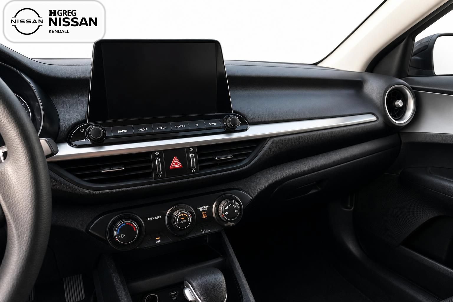 Used 2024 Kia Forte LXS w/ LXS Technology Package FWD image 8