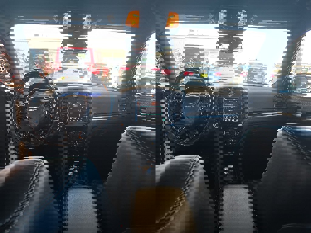 Used 2021 Chrysler 300 S image 9