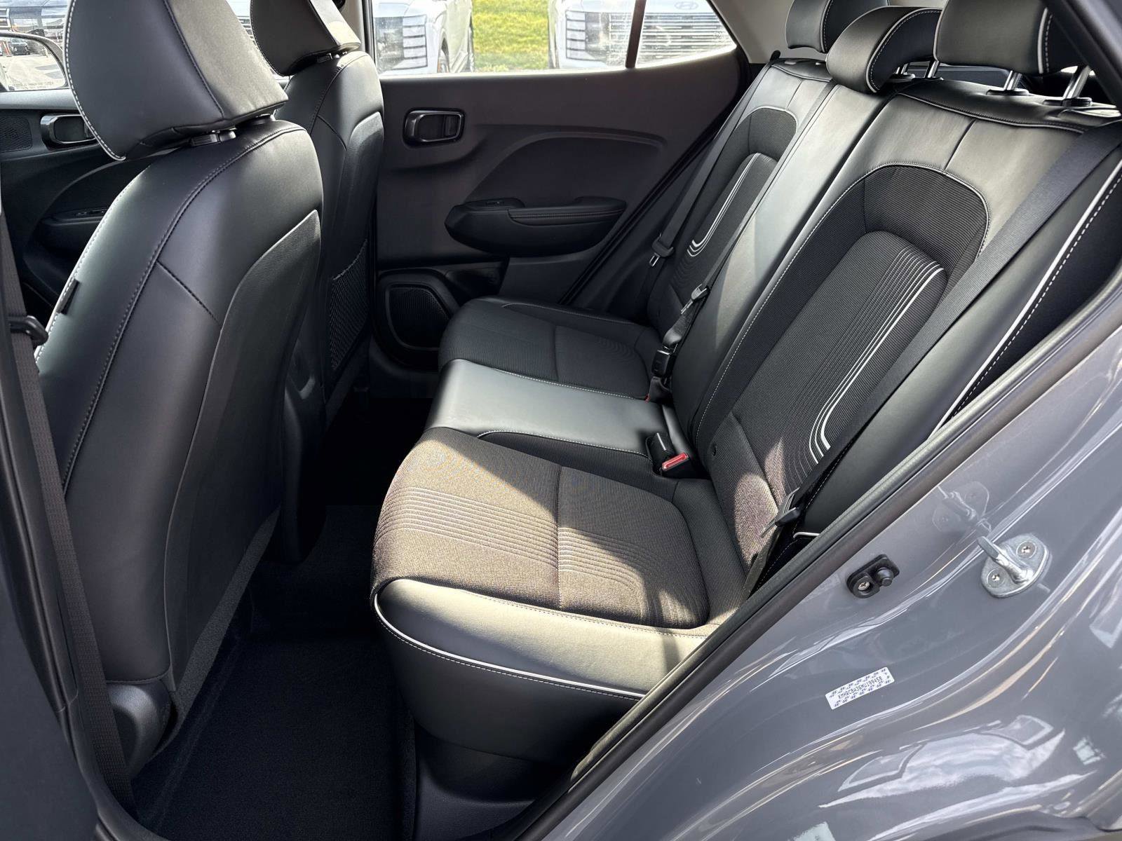 Certified 2022 Hyundai Venue Limited image 22
