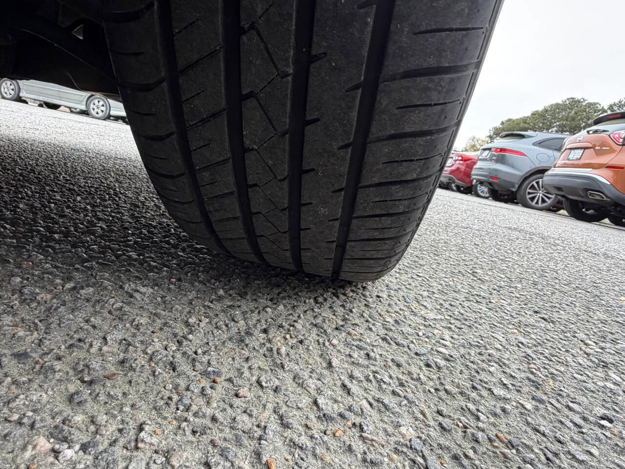 Used 2014 Lincoln MKS AWD w/ Equipment Group 101A image 20