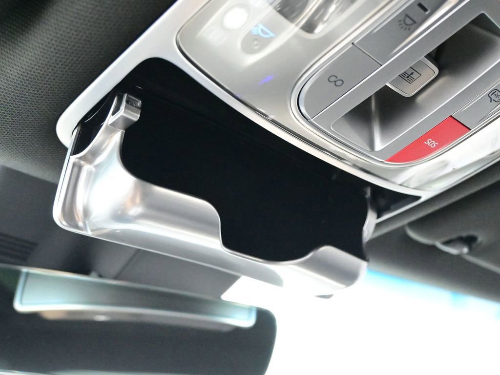 Used 2025 Genesis GV60 Advanced image 27