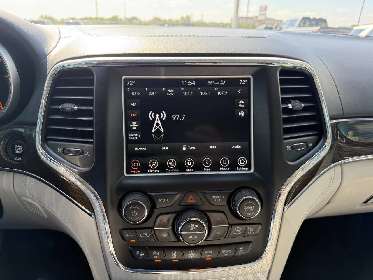 Used 2018 Jeep Grand Cherokee Summit image 19