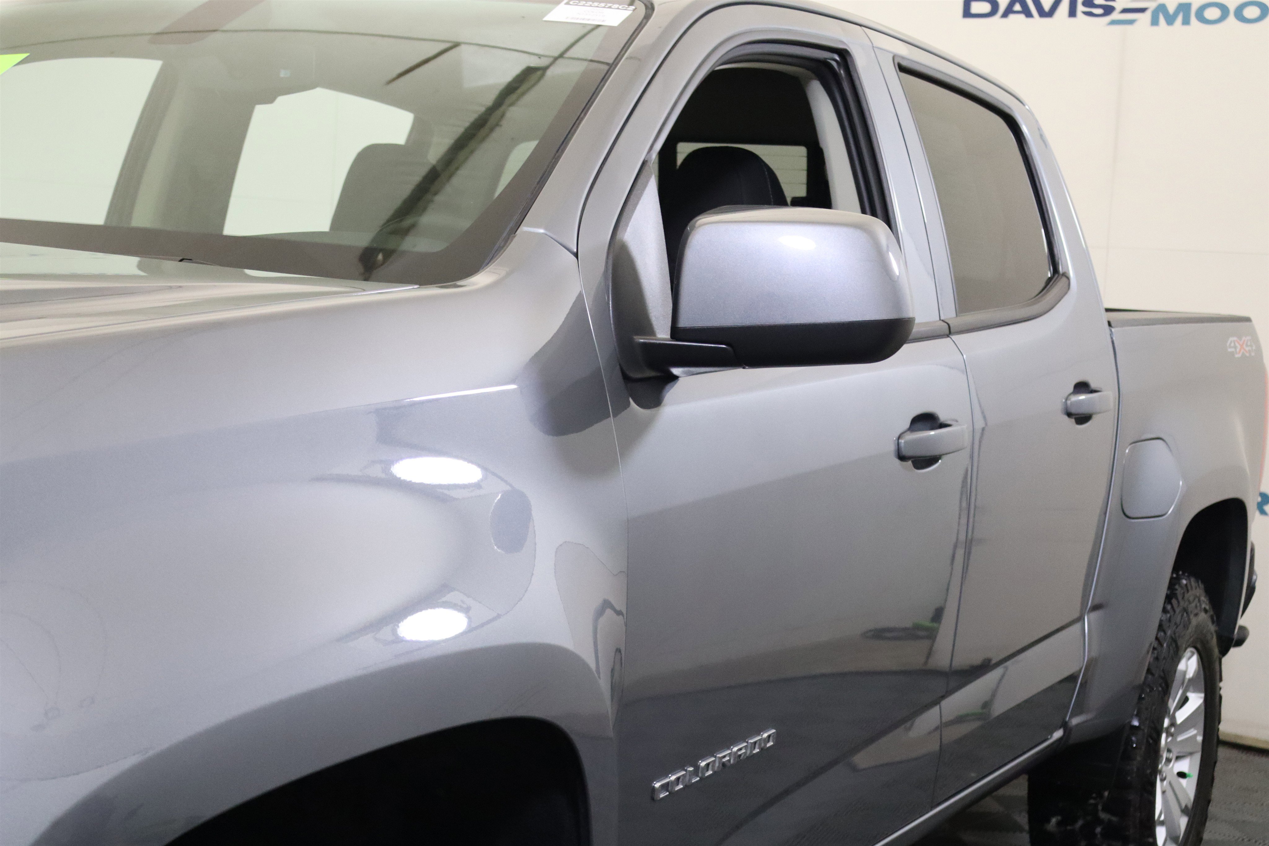 Used 2022 Chevrolet Colorado LT w/ LT Convenience Package image 12