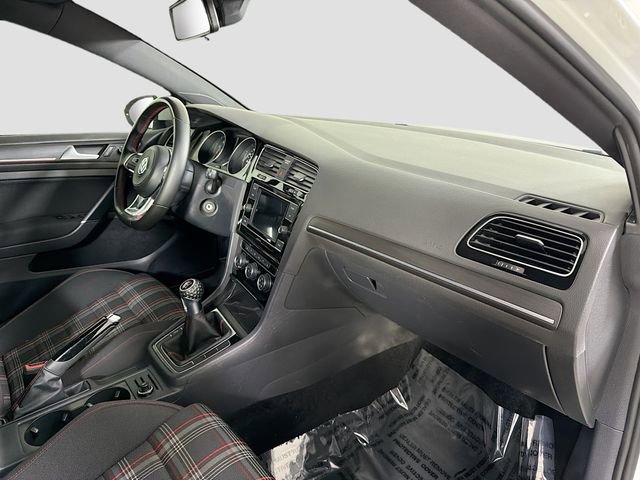 Used 2020 Volkswagen GTI S image 29