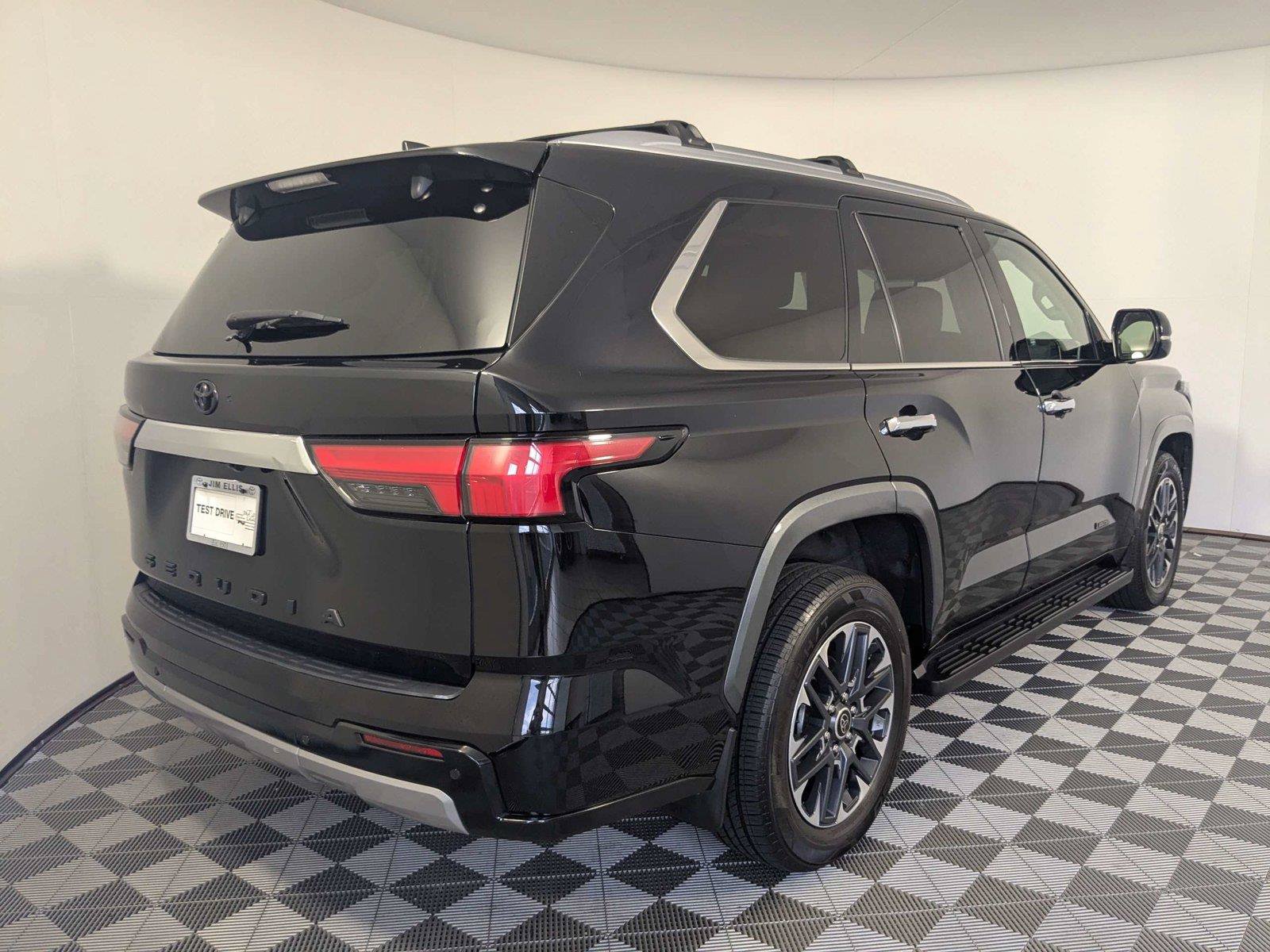 Certified 2024 Toyota Sequoia Limited w/ Tow Technology Package AWD/4WD image 5