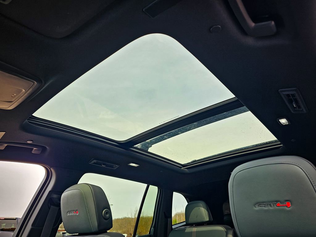 New 2026 GMC Acadia AT4 image 17