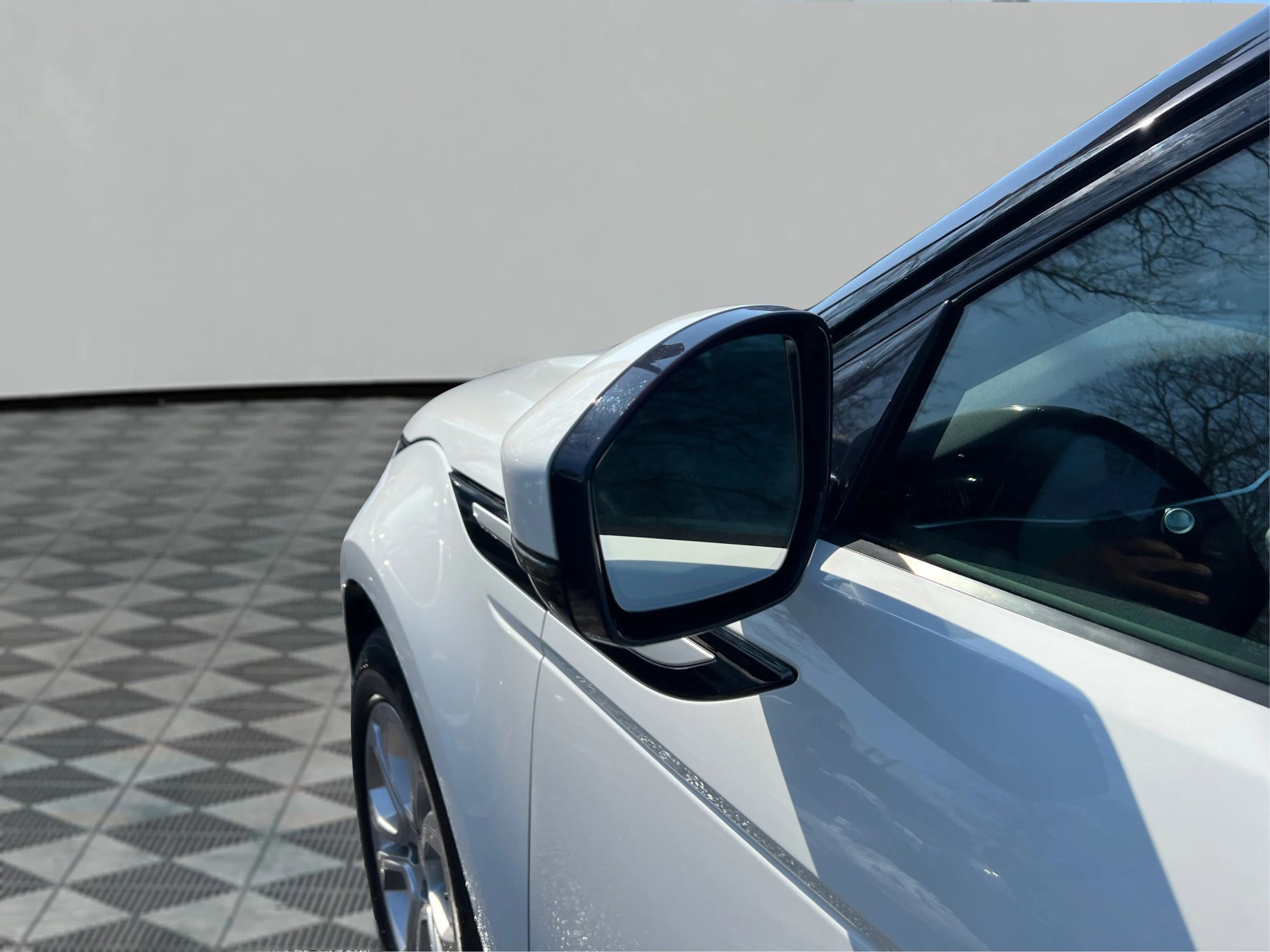 Used 2023 Land Rover Range Rover Evoque S image 21