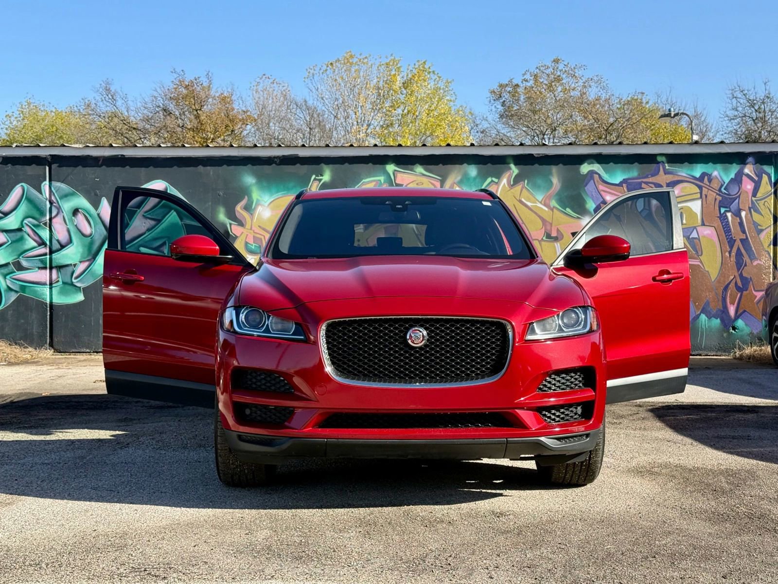 Used 2018 Jaguar F-PACE Premium image 20