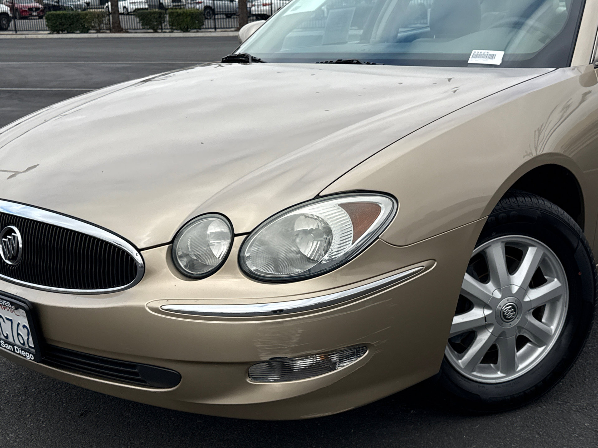 Used 2005 Buick LaCrosse CXL w/ Gold Convenience Package image 3