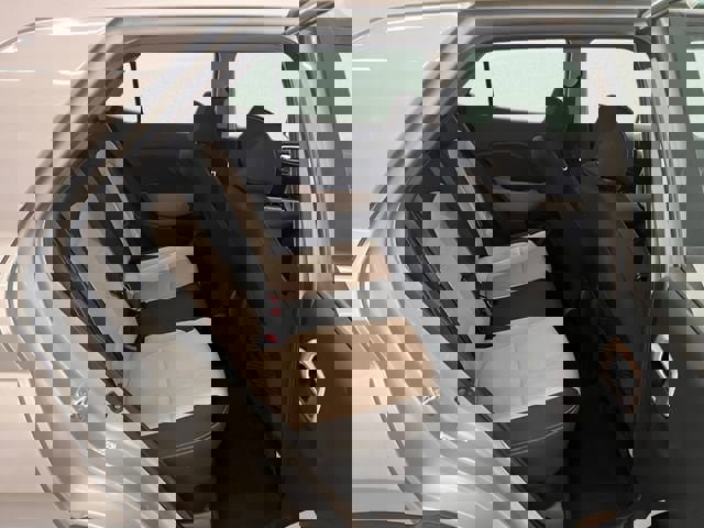 Used 2020 Hyundai Venue SEL FWD image 11