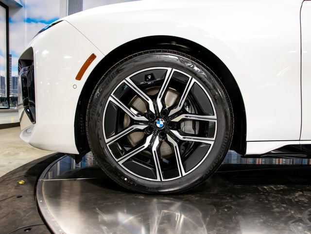Used 2026 BMW 740i xDrive w/ Executive Package AWD/4WD image 7