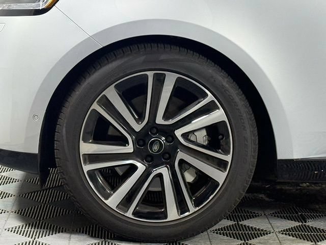 Used 2023 Land Rover Range Rover SE AWD/4WD image 13