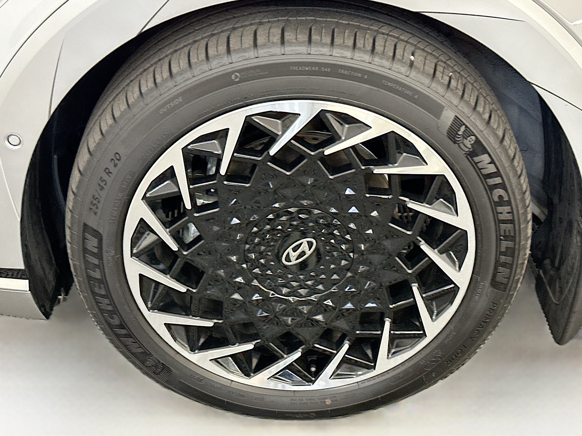Used 2024 Hyundai Ioniq 5 Limited AWD/4WD image 35