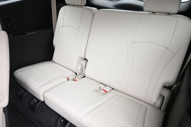 Used 2022 Buick Enclave Essence w/ Experience Buick Package FWD image 14