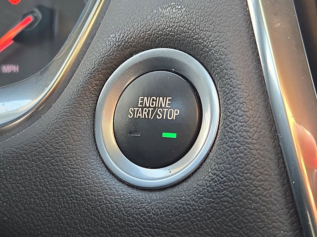 Used 2023 Chevrolet Traverse LT image 28