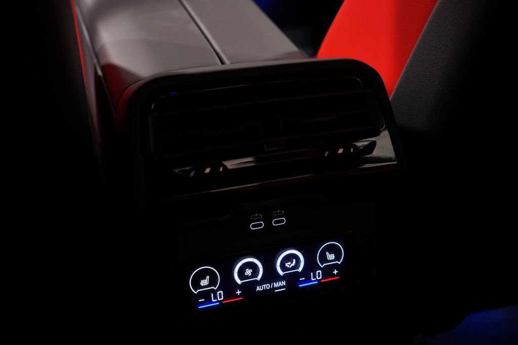 New 2026 BMW M5 AWD/4WD image 14