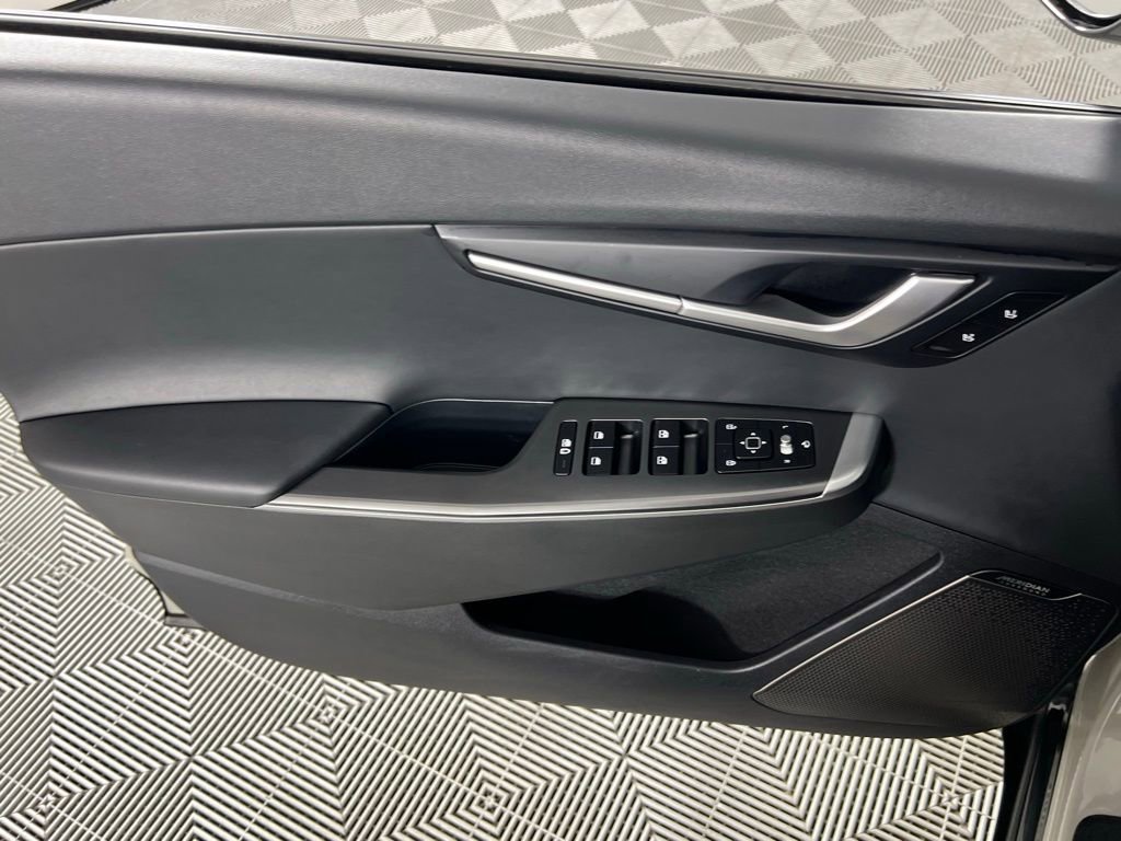 Used 2022 Kia EV6 Wind w/ Wind Technology Package image 28