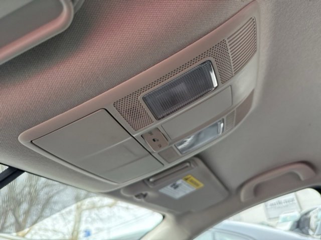 Used 2014 MAZDA MAZDA3 i Touring w/ Technology Package image 21