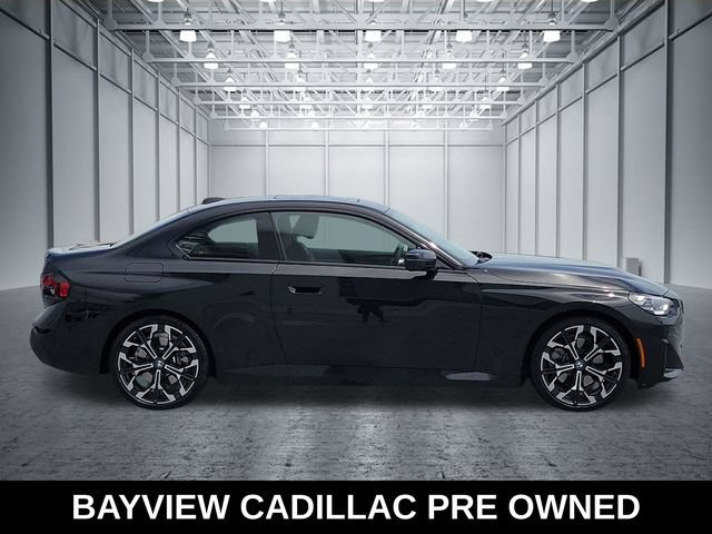Used 2025 BMW 230i Coupe w/ Convenience Package RWD image 7