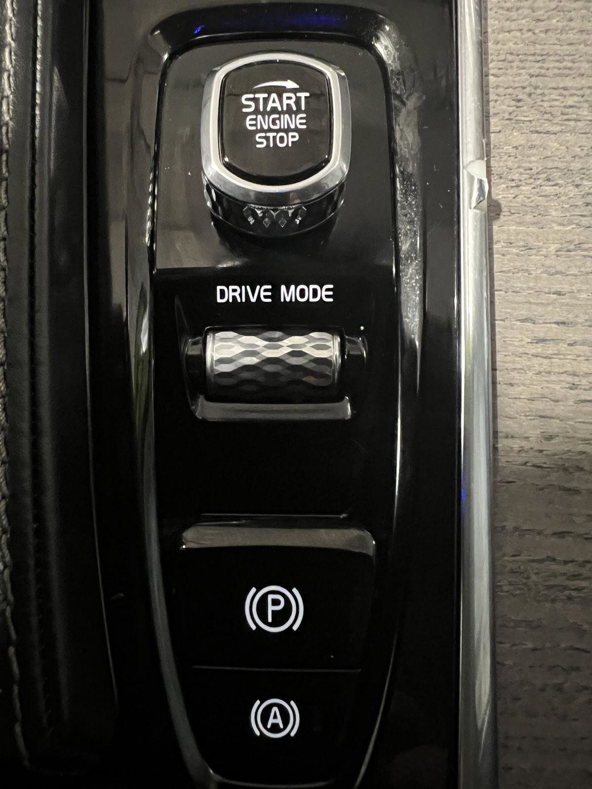 Used 2021 Volvo XC90 T6 Inscription image 24