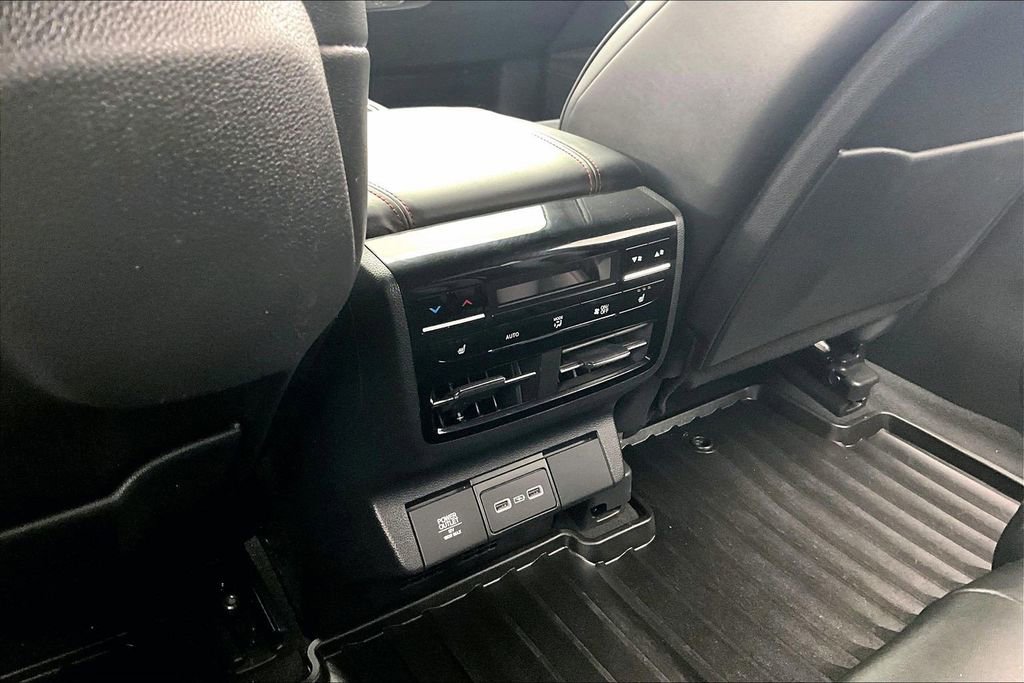 Used 2023 Acura MDX A-Spec image 34