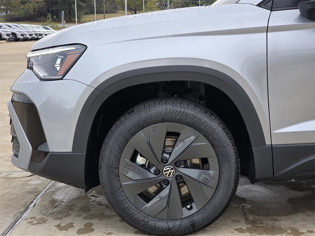 New 2026 Volkswagen Taos S image 5