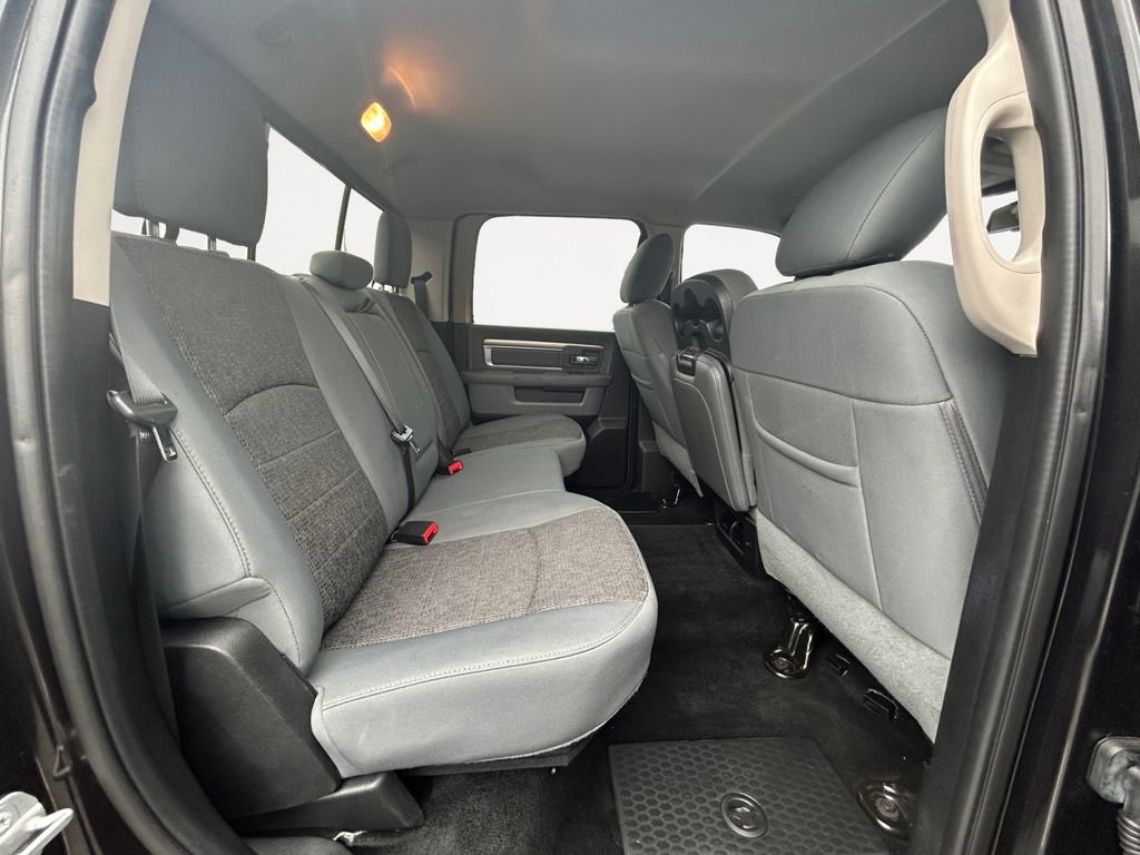 Used 2016 RAM 1500 Classic SLT w/ SLT Plus D￩cor Group image 11