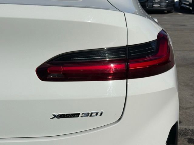 Used 2023 BMW X4 xDrive30i w/ M Sport Package image 18