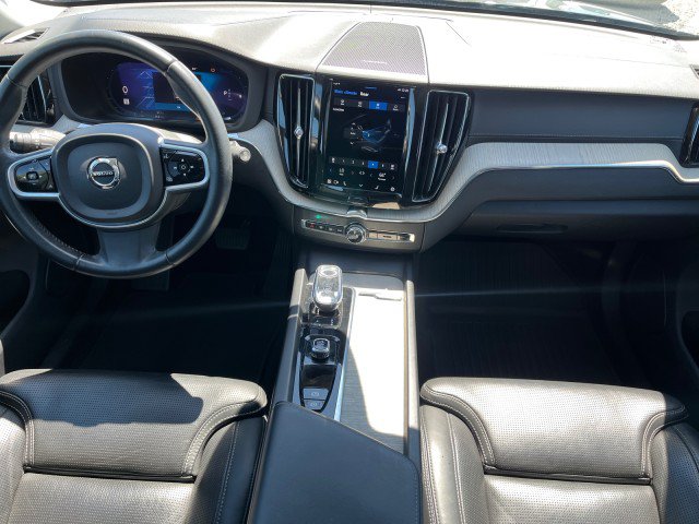 Used 2022 Volvo XC60 B5 Inscription w/ Protection Package Premier FWD image 22