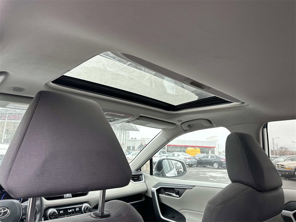 Used 2023 Toyota RAV4 XLE image 13