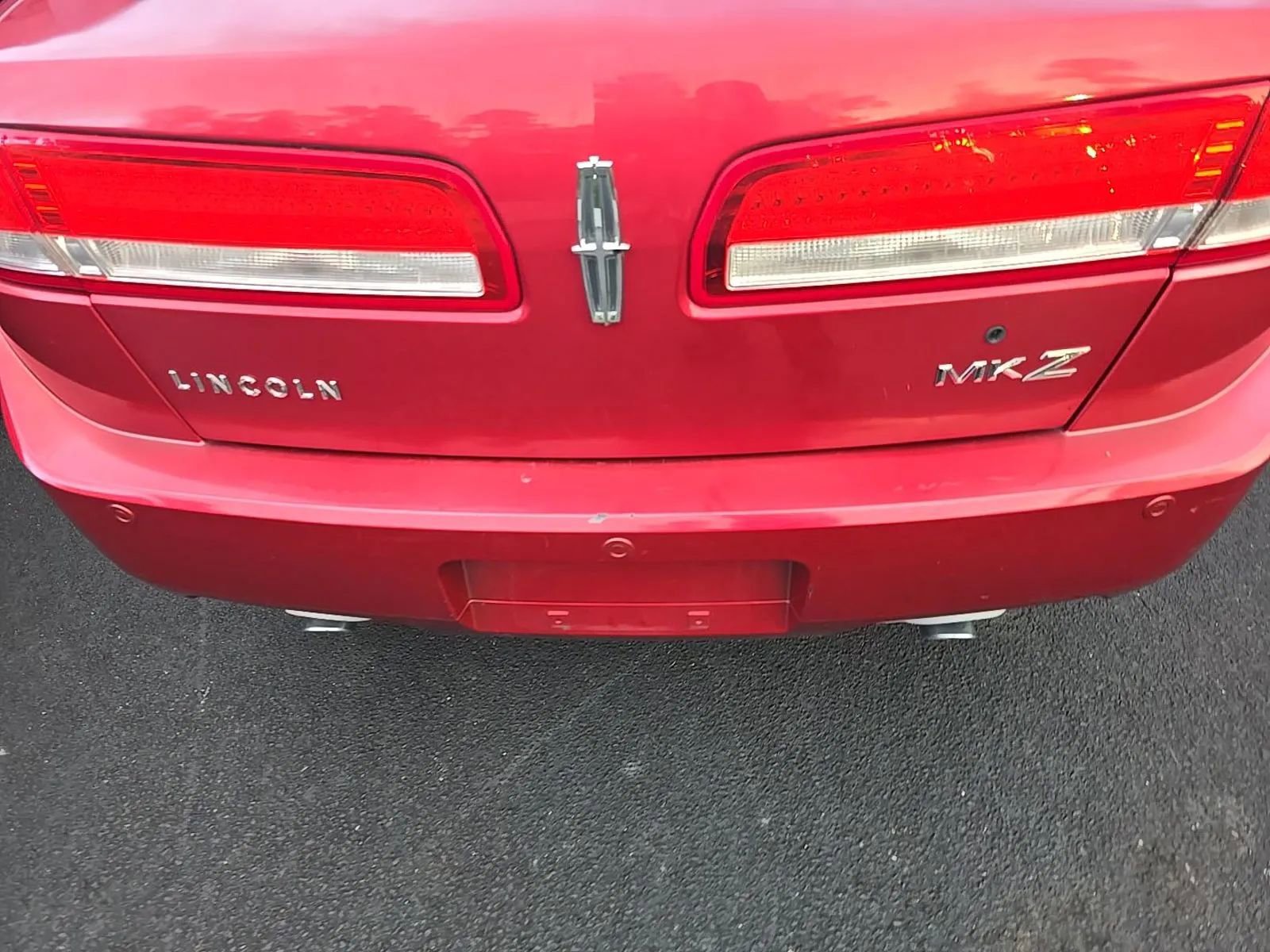 Used 2012 Lincoln MKZ FWD image 9