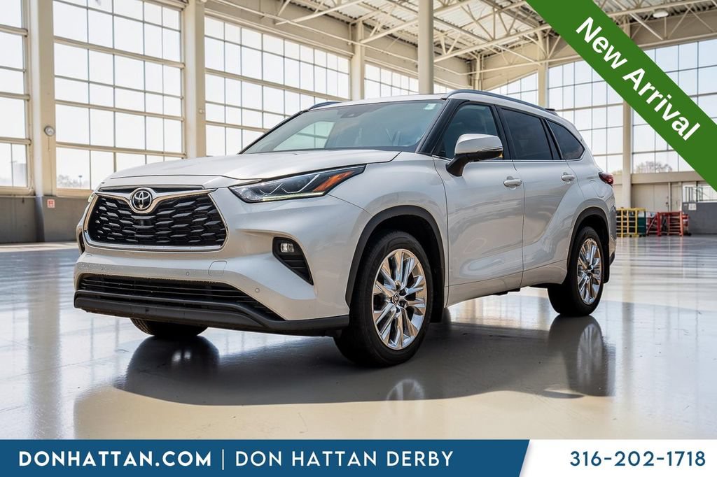 Used 2022 Toyota Highlander Limited