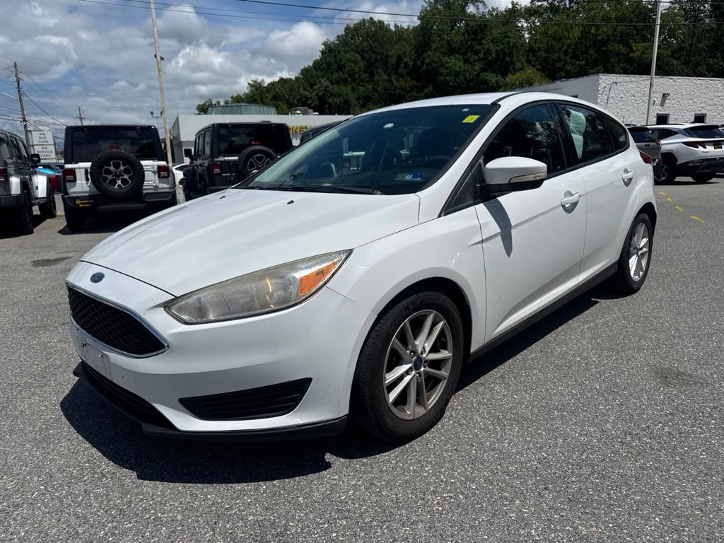 Used 2017 Ford Focus SE FWD image 3