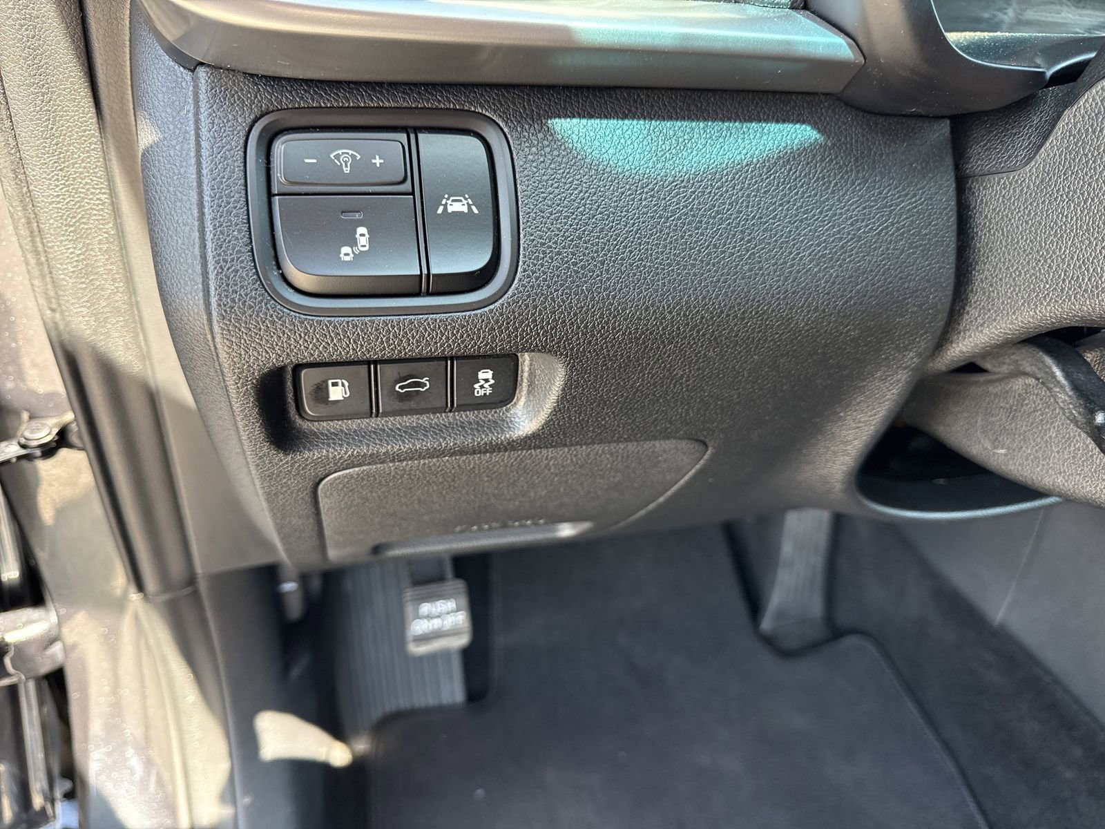 Used 2020 Kia Optima LX image 15