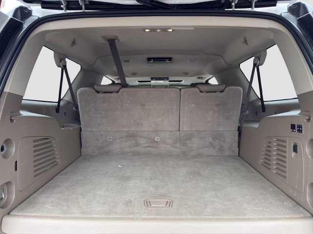 Used 2019 Chevrolet Suburban Premier AWD/4WD image 19