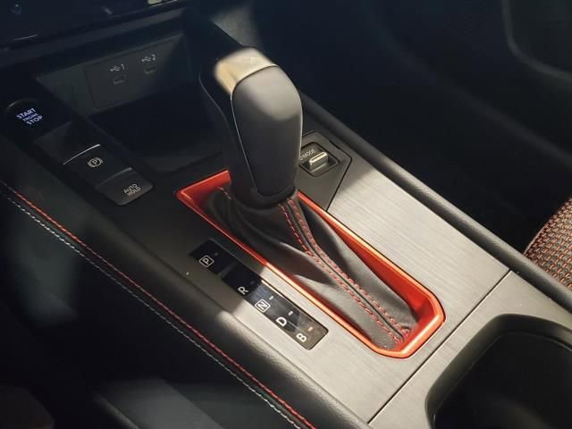 Used 2025 Nissan Kicks SR image 25