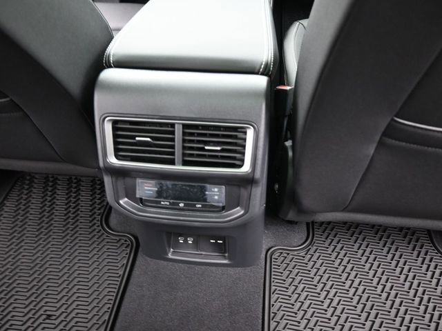 New 2026 Volkswagen Atlas SE image 11