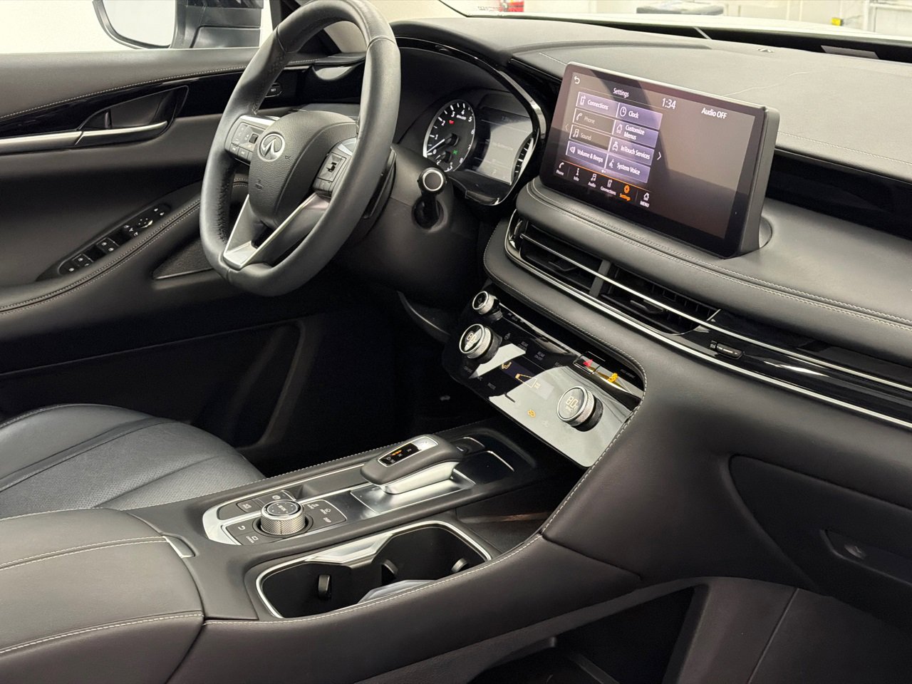 Used 2023 INFINITI QX60 Pure image 10