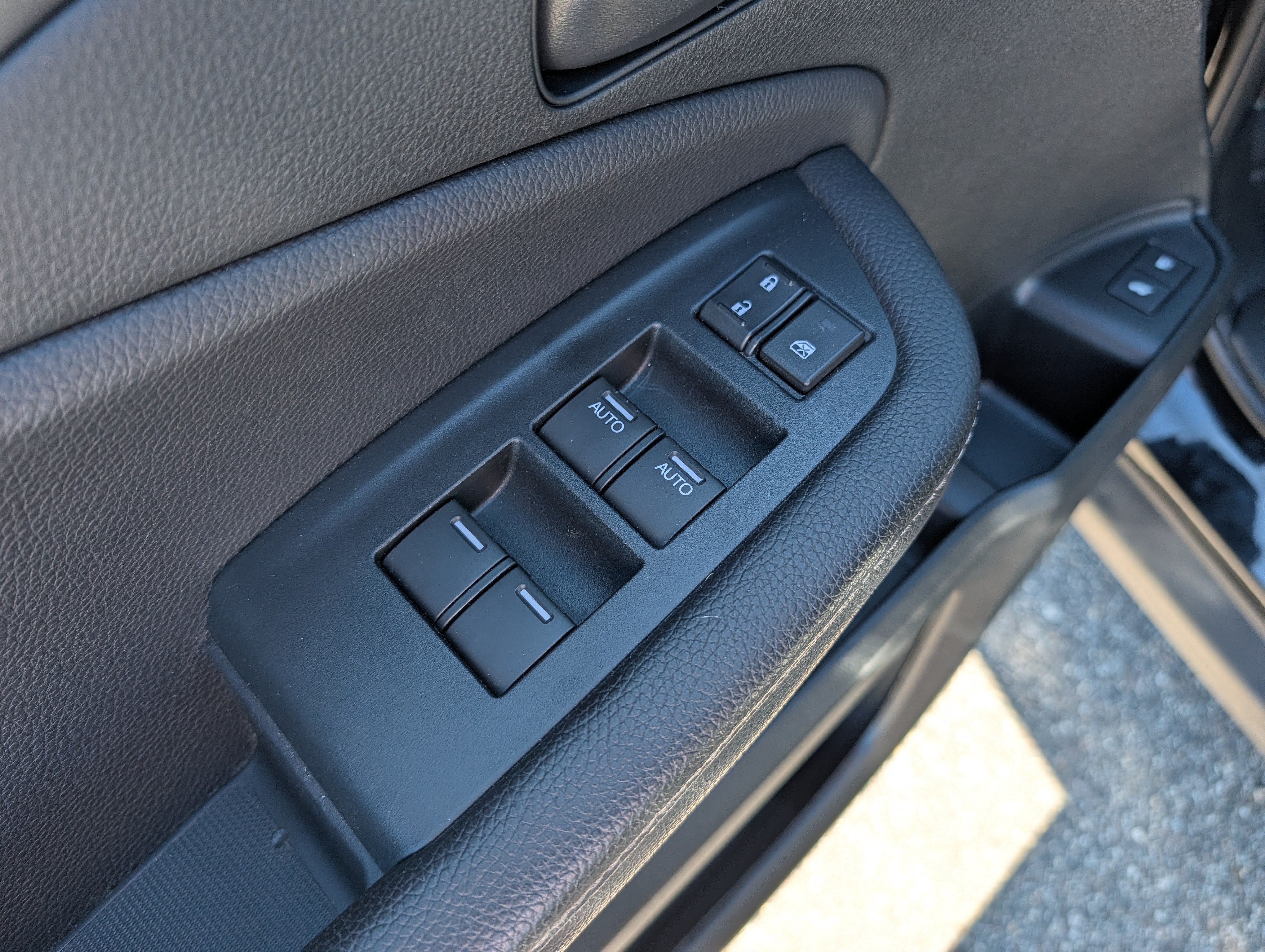 Used 2023 Honda Passport EX-L image 25