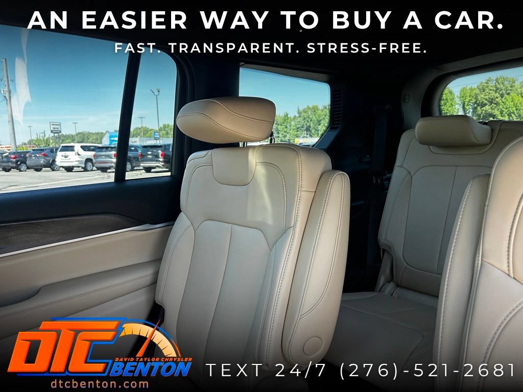 Used 2025 Jeep Grand Cherokee L Limited AWD/4WD image 15