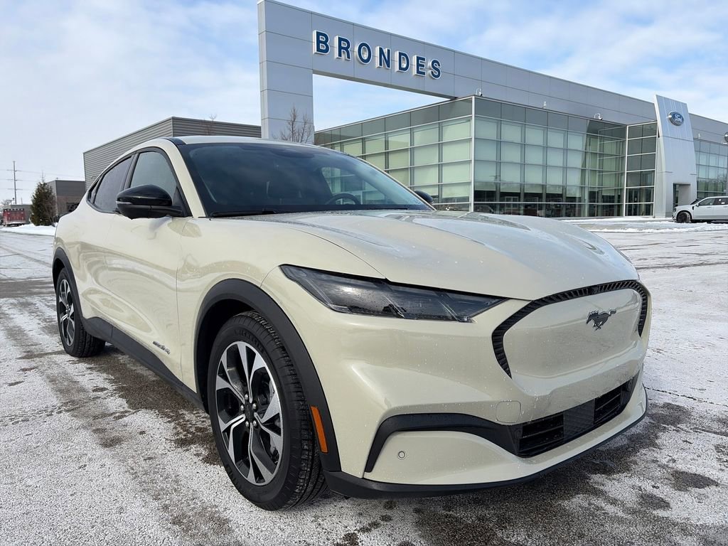 Used 2025 Ford Mustang Mach-E Select image 1