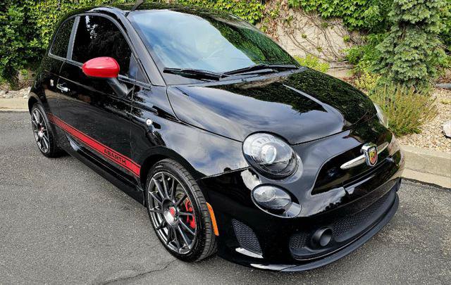 Used 2016 FIAT 500 Abarth w/ Comfort/Convenience Group FWD image 3